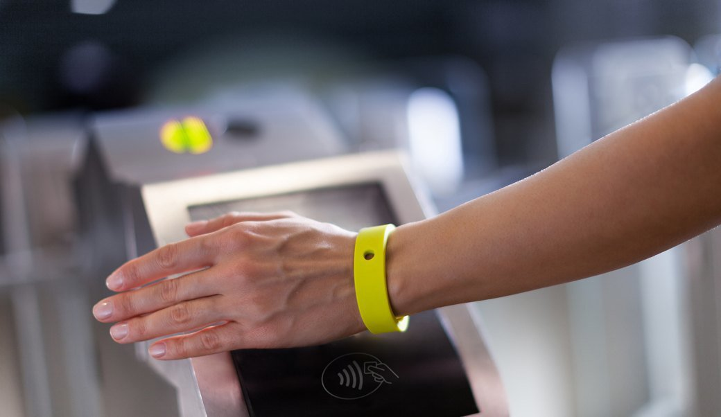 RFID браслет и контроль доступа